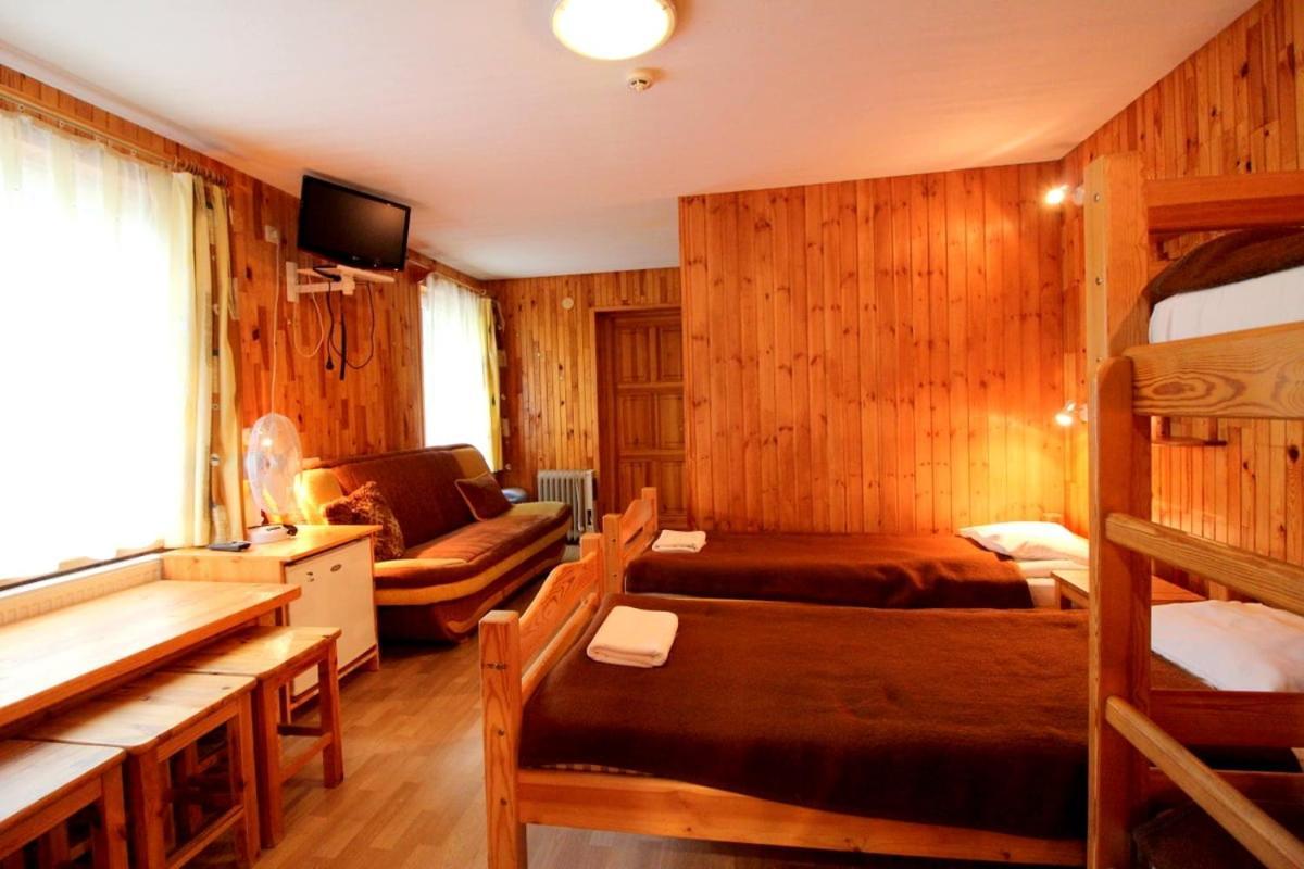 Hotel Pie Jana Brala à Liepāja Extérieur photo